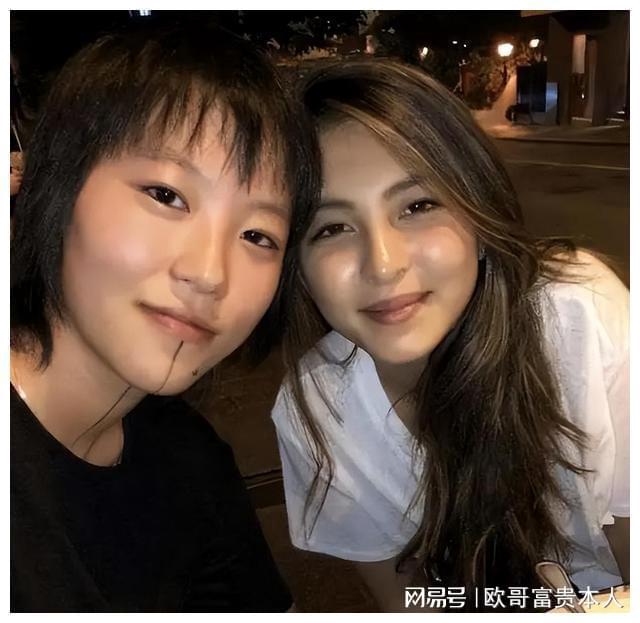 伊能静儿子穿k1体育女装贾静雯女儿戴舌环星二代是毁三观还是勇敢？k1体育平台(图28)